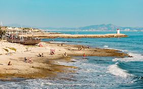 Bord de mer : studio avec salon d'été à Sausset